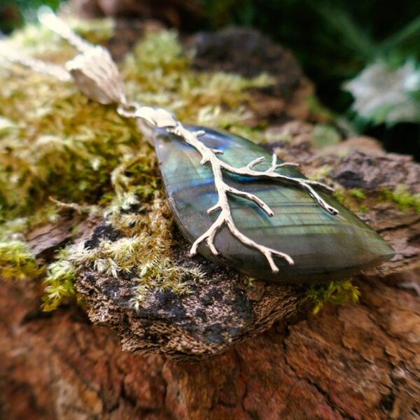 "Racines d'Yggdrasil"